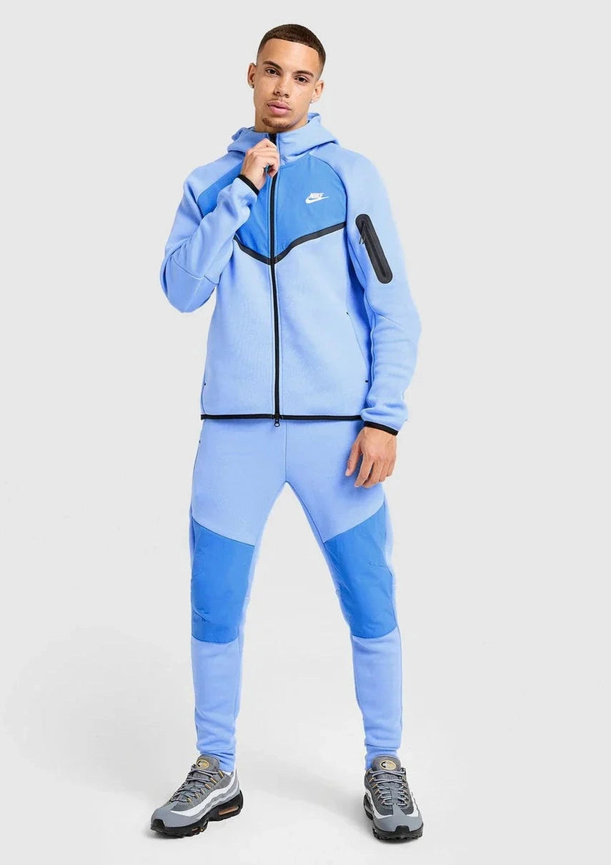 TECH FLEECE TRACKSUIT